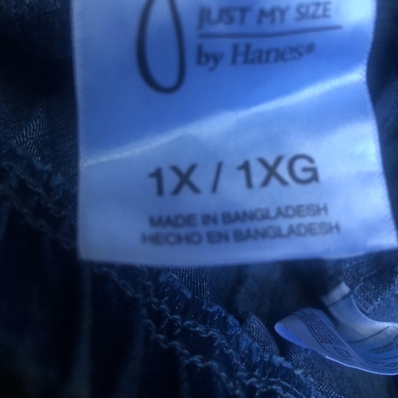 Just My Size Women’s Plus Bling Tab Med. Stonewash Stone Capri Pants 1X (16W) - Picture 10 of 13